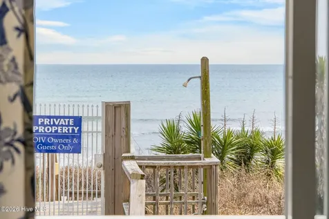 305 W First Street Ocean Isle Beach NC 28469