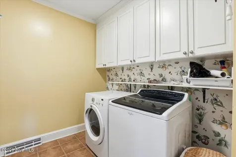 1602 Greenbriar Road Kinston NC 28504