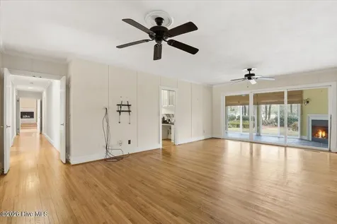 1602 Greenbriar Road Kinston NC 28504