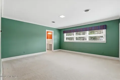 1602 Greenbriar Road Kinston NC 28504