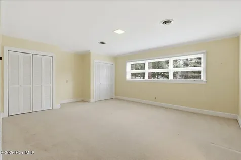 1602 Greenbriar Road Kinston NC 28504