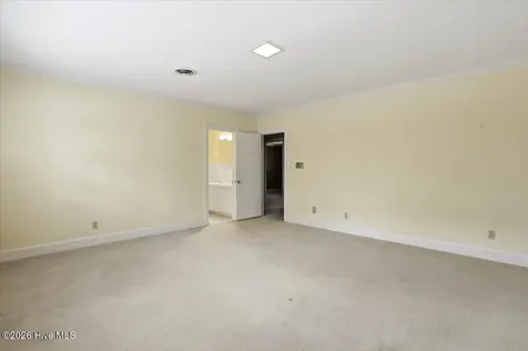 1602 Greenbriar Road Kinston NC 28504