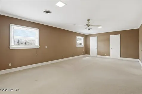 1602 Greenbriar Road Kinston NC 28504