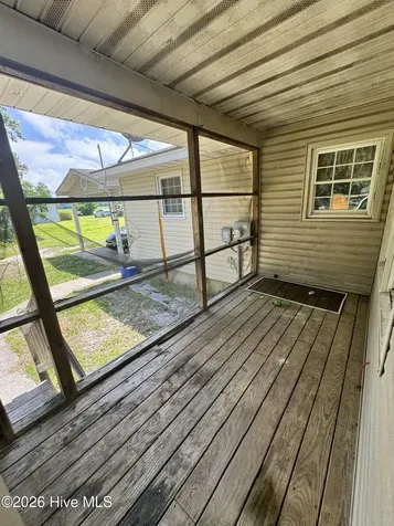 165 Shaw Road Wallace NC 28466