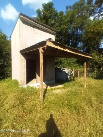 165 Shaw Road Wallace NC 28466