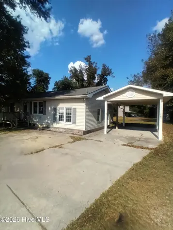 165 Shaw Road Wallace NC 28466