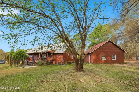 449 Montrose Road Raeford NC 28376
