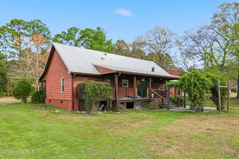449 Montrose Road Raeford NC 28376