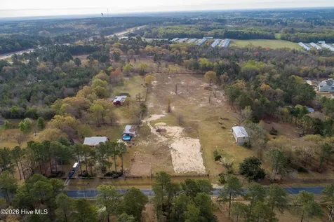 449 Montrose Road Raeford NC 28376
