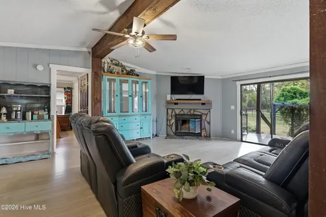 449 Montrose Road Raeford NC 28376