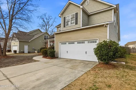 1707 Stones Edge Loop Wilmington NC 28405