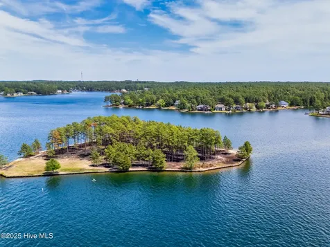 402 Longleaf Drive West End NC 27376