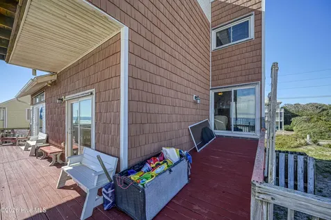 1826 S Shore Drive Surf City NC 28445