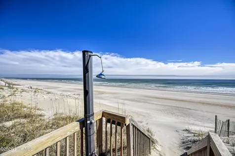 1826 S Shore Drive Surf City NC 28445