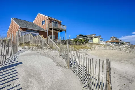 1826 S Shore Drive Surf City NC 28445
