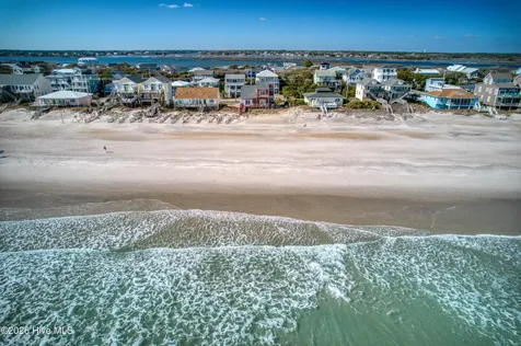 1826 S Shore Drive Surf City NC 28445