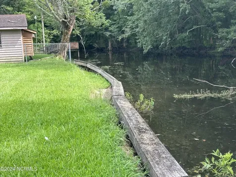 3938 Waccamaw Shores Road Lake Waccamaw NC 28450