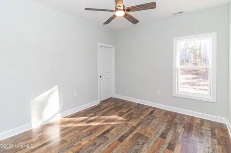 105 Franklin Street La Grange NC 28551