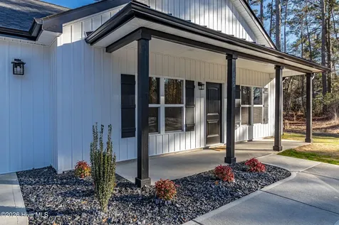 105 Franklin Street La Grange NC 28551