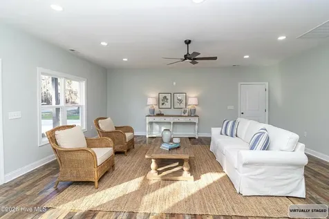 105 Franklin Street La Grange NC 28551