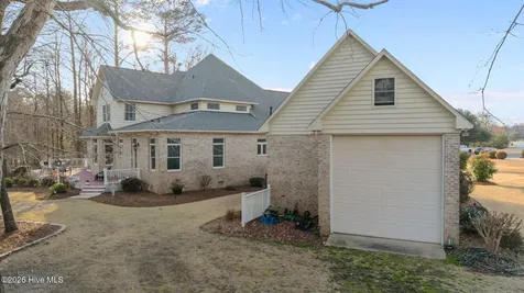 101 Raccoon Run Washington NC 27889