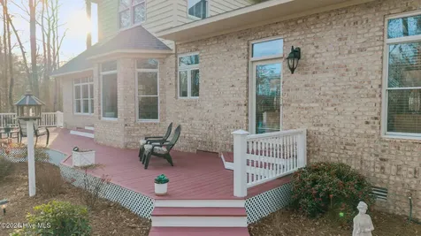 101 Raccoon Run Washington NC 27889