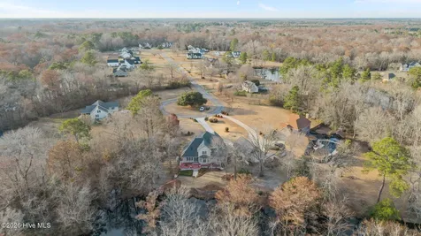 101 Raccoon Run Washington NC 27889