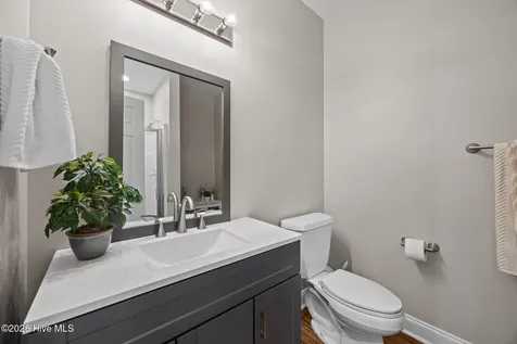 101 Raccoon Run Washington NC 27889