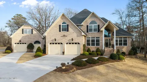 101 Raccoon Run Washington NC 27889
