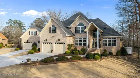 101 Raccoon Run Washington NC 27889