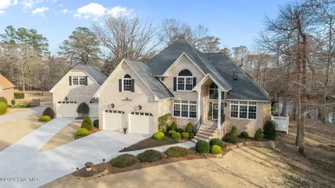 101 Raccoon Run Washington NC 27889