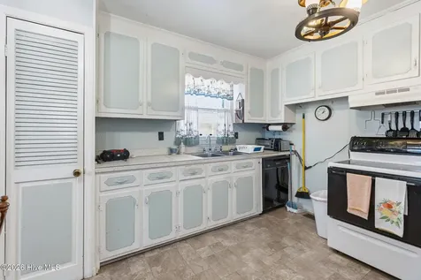 293 Hickory Street Rockingham NC 28379