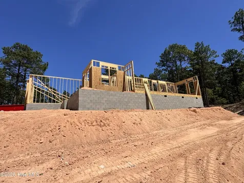 134 Owens Circle West End NC 27376