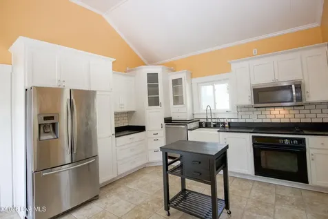 225 E Vermont Avenue Southern Pines NC 28387