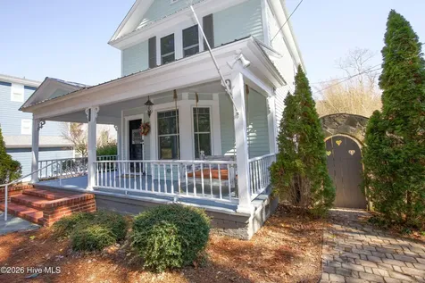 225 E Vermont Avenue Southern Pines NC 28387