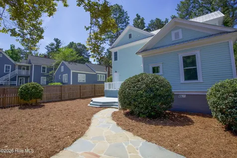 225 E Vermont Avenue Southern Pines NC 28387