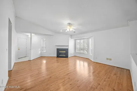 607 Spring Forest Road Greenville NC 27834