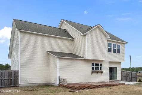 118 Easton Drive Richlands NC 28574