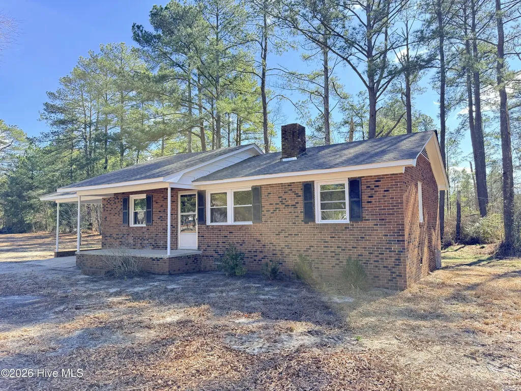 2220 Nc-211 Eagle Springs NC 27242