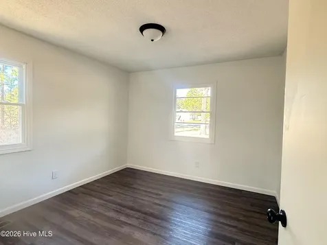 2220 Nc-211 Eagle Springs NC 27242