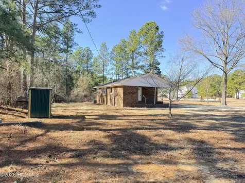 2220 Nc-211 Eagle Springs NC 27242
