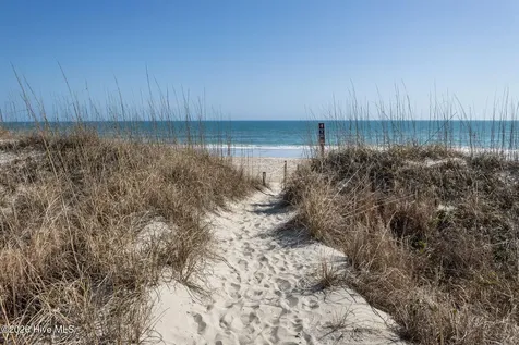 5423 Emerald Drive Emerald Isle NC 28594