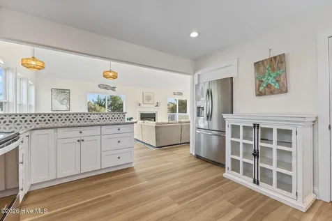 5423 Emerald Drive Emerald Isle NC 28594
