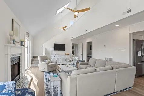 5423 Emerald Drive Emerald Isle NC 28594