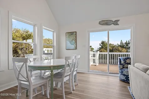5423 Emerald Drive Emerald Isle NC 28594