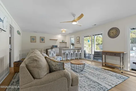 5423 Emerald Drive Emerald Isle NC 28594