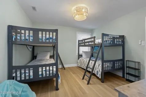 5423 Emerald Drive Emerald Isle NC 28594