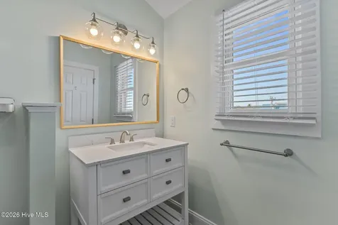 5423 Emerald Drive Emerald Isle NC 28594