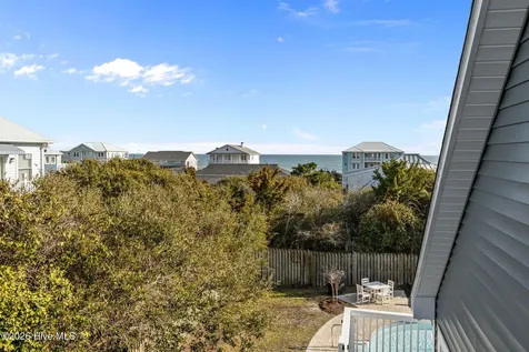 5423 Emerald Drive Emerald Isle NC 28594