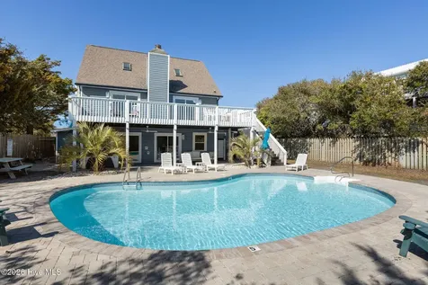 5423 Emerald Drive Emerald Isle NC 28594